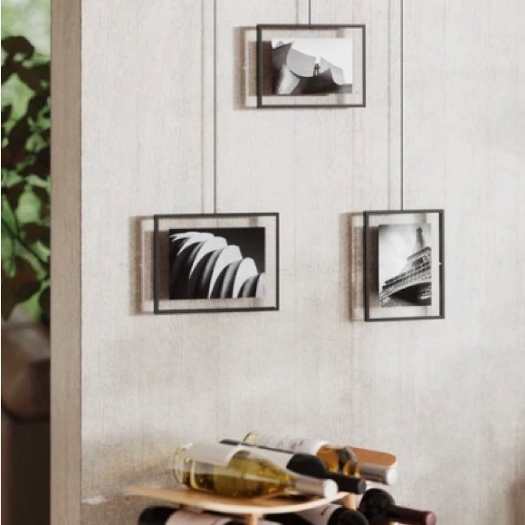 4 sets for Mollie!! Umbra Exhibit 3 Wall Frame Displays. Thanks Mollie! ;) - Picture 7 of 8